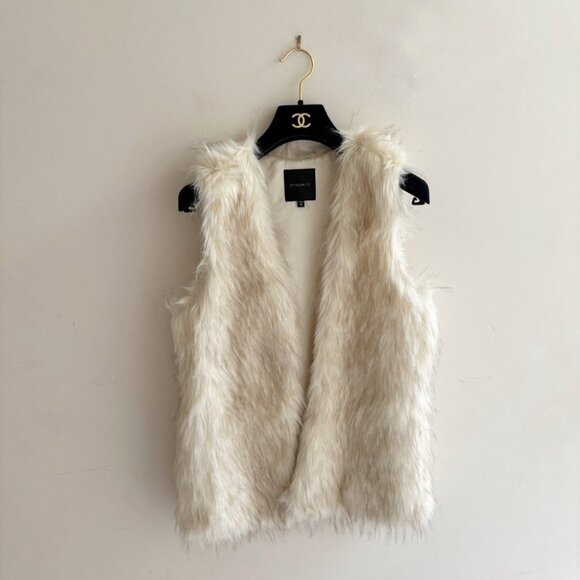 Dynamite Faux Fur Vest - Picture 6 of 8